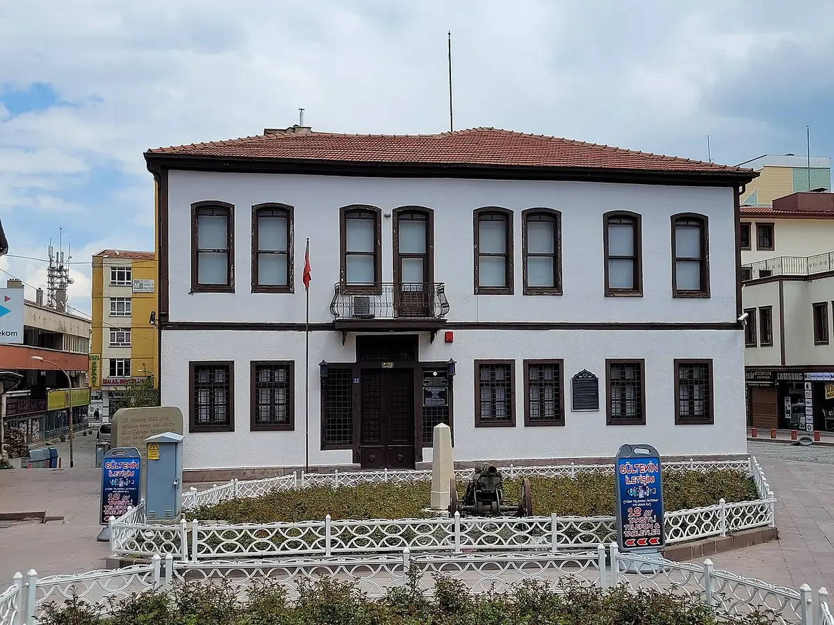 Batı Cephesi Karargahı Müzesi