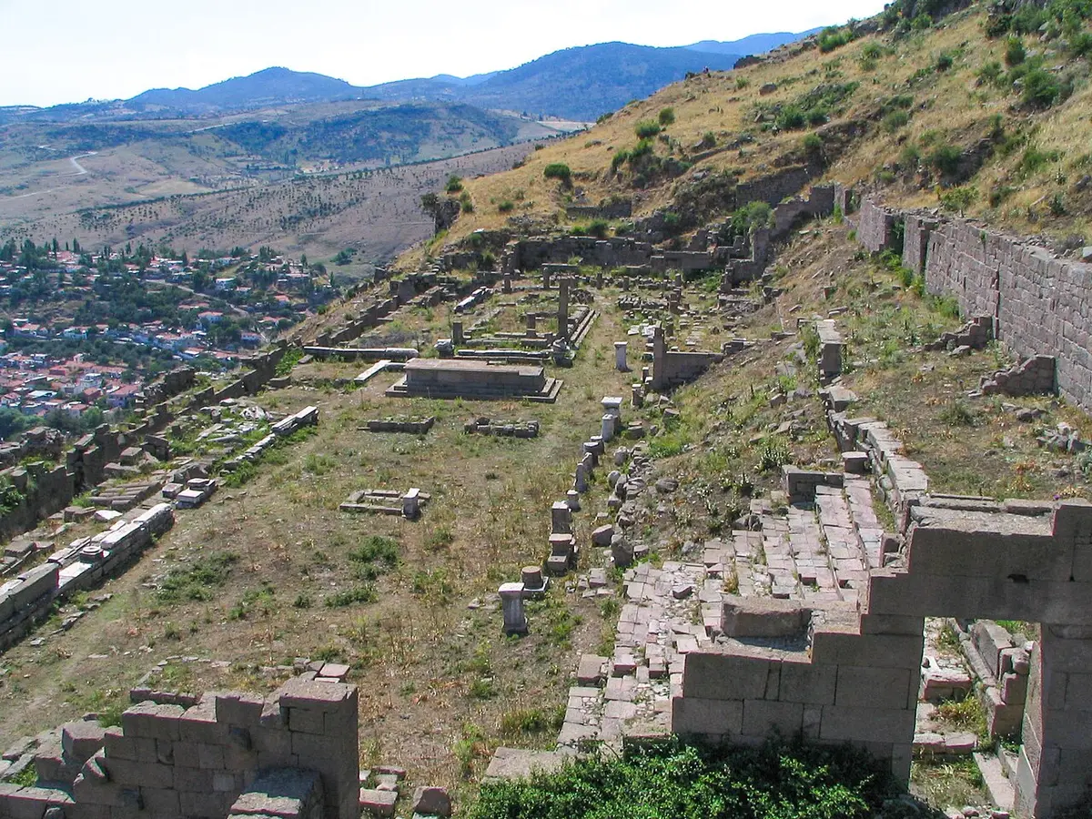 Demeter Tapınağı (Bergama)