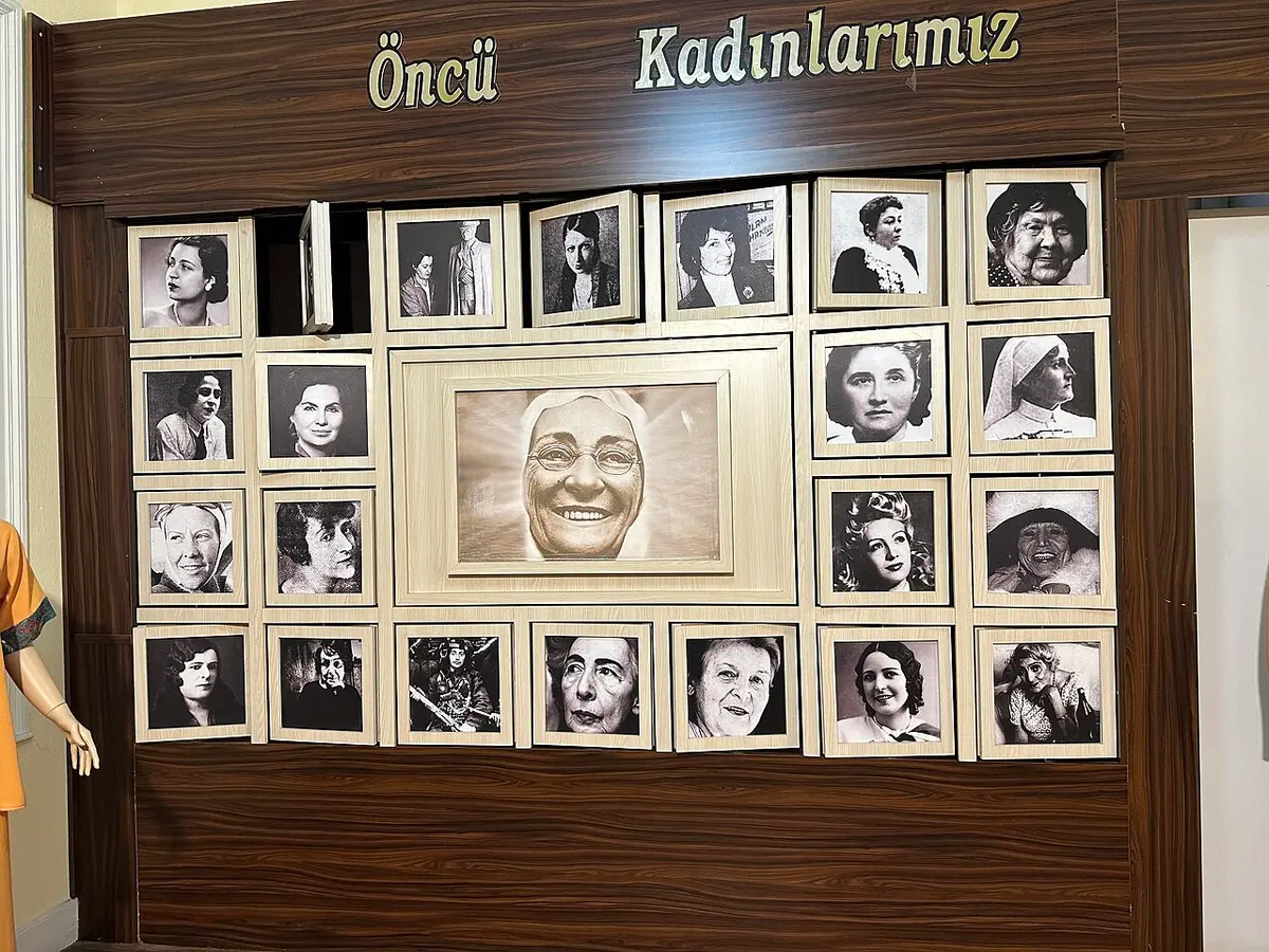 İzmir Women's Museum