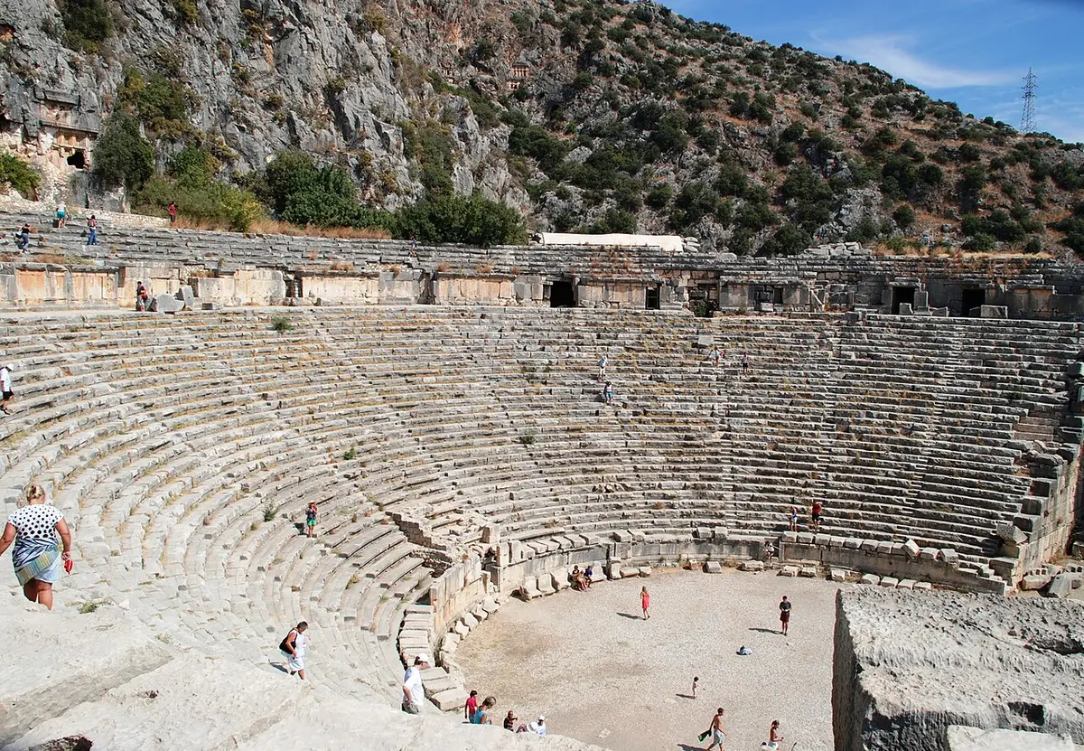 Myra Antik Tiyatrosu